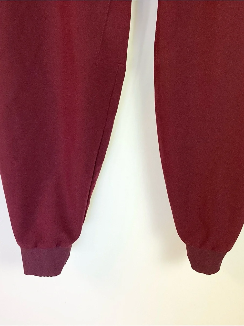 Figs Men’s Tansen Jogger Scrub Pants - Burgundy - XL